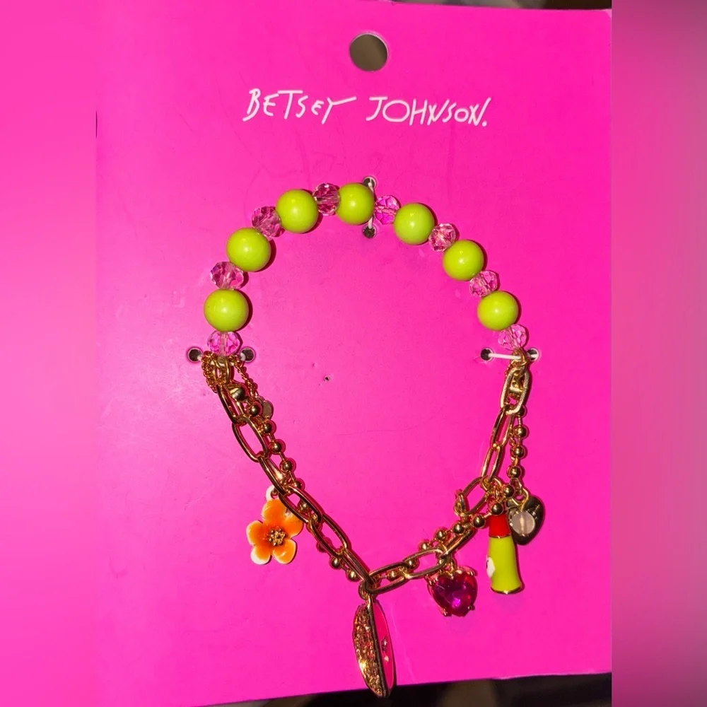 BETSEY JOHNSON Southwestern Theme Stretch Multi-Charm Bracelet W/ Beads NEW NWT
